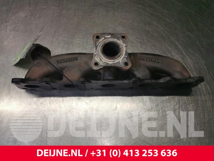 Gebruikte Spruitstuk Uitlaat Volvo V70 (BW) 2.0 D3 20V Prijs € 55,00 Margeregeling aangeboden door van Deijne Onderdelen Uden B.V.