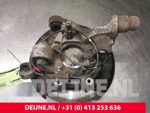 Gebruikte Asschenkel links-achter Volvo S80 (TR/TS) 2.4 SE 20V 170 Prijs € 25,00 Margeregeling aangeboden door van Deijne Onderdelen Uden B.V.