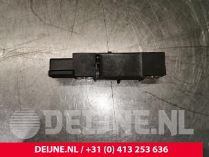 Gebruikte Airbag Sensor Volvo S80 (TR/TS) 2.4 SE 20V 170 Prijs € 30,00 Margeregeling aangeboden door van Deijne Onderdelen Uden B.V.