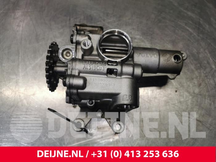 Volvo V70 Oliepomp O106253