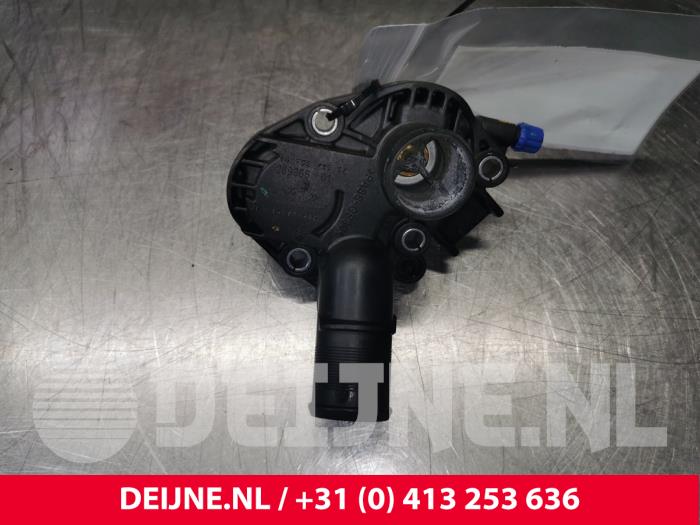 Peugeot 2008 Thermostat housing O106330