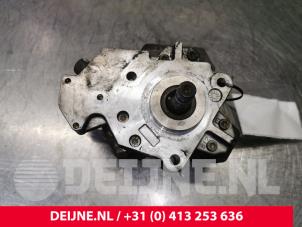 Opel Vivaro Mechanical fuel pump O106337 photo 2