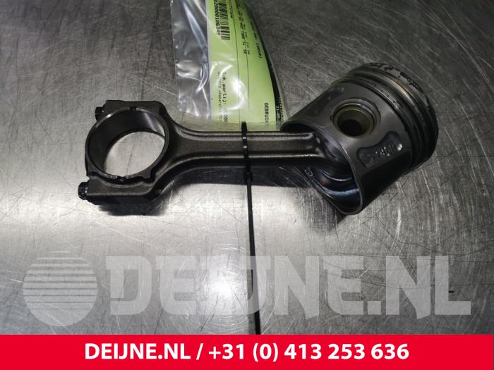 Gebruikte Zuiger Citroen Nemo Prijs € 96,80 Inclusief btw aangeboden door van Deijne Onderdelen Uden B.V.