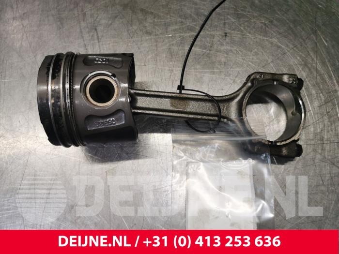 Gebruikte Zuiger Citroen Nemo Prijs € 96,80 Inclusief btw aangeboden door van Deijne Onderdelen Uden B.V.