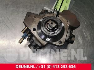 Opel Corsa Mechanical fuel pump O106372 photo 3