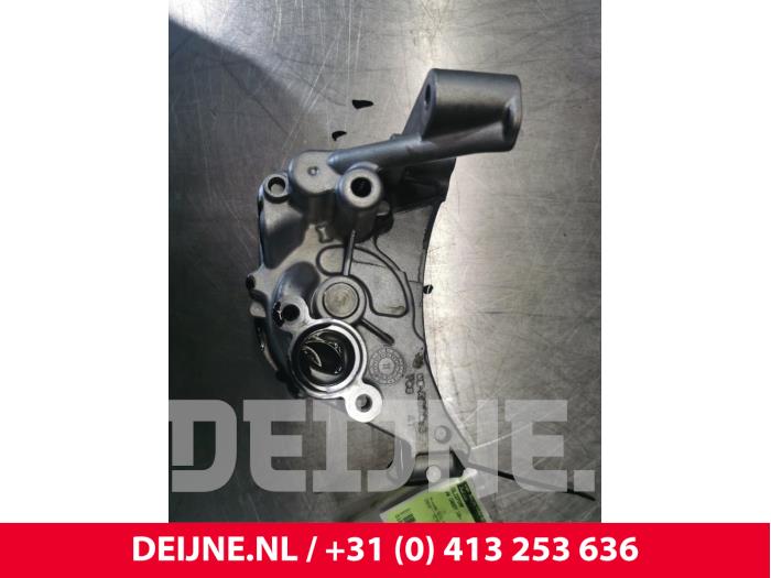 Gebruikte Oliepomp Volkswagen Caddy III (2KA,2KH,2CA,2CH) 1.6 TDI 16V Prijs € 72,60 Inclusief btw aangeboden door van Deijne Onderdelen Uden B.V.