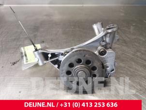 Volkswagen Caddy Oliepomp O106412 foto 4