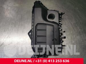 Opel Vivaro Ventildeckel O106423 foto 2