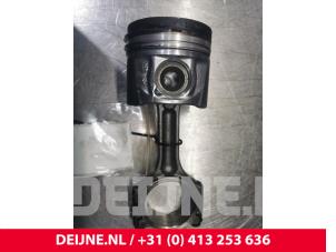 Opel Vivaro Zuiger O106430 foto 2