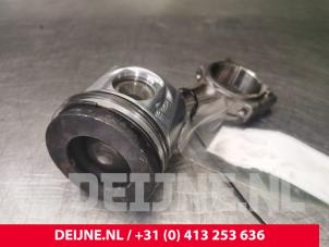 Gebruikte Zuiger Opel Vivaro B 1.6 CDTI 95 Euro 6 Prijs € 181,50 Inclusief btw aangeboden door van Deijne Onderdelen Uden B.V.