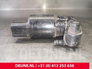 Volvo V60 Ruitensproeierpomp voor O106460 foto 3