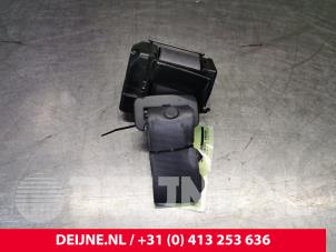 Volvo S40 Veiligheidsgordel midden-achter O106567 foto 2