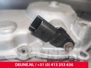 Renault Mascott Timing cover O106626 photo 2