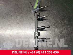 Volkswagen Golf Fuel injector nozzle O106640 photo 4