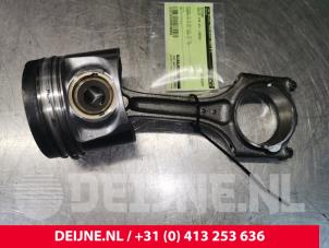 Volvo V70 Piston O106656 photo 3