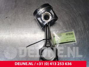 Volvo V70 Piston O106656 photo 2