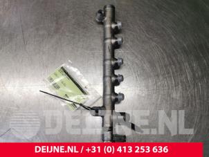 Volvo V70 Einspritzdüse (Einspritzer) O106672 foto 4