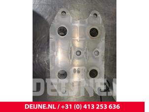 Volkswagen Polo Ölkühler O106682 foto 2