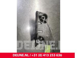 Volkswagen Transporter Motorsteun O106722 foto 3