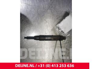 Gebruikte Verstuiver (diesel) Volkswagen LT II 2.5 TDi Prijs € 30,25 Inclusief btw aangeboden door van Deijne Onderdelen Uden B.V.
