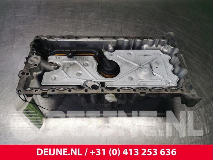Gebruikte Carterpan Volvo V70 (BW) 2.0 D3 20V Prijs € 90,00 Margeregeling aangeboden door van Deijne Onderdelen Uden B.V.