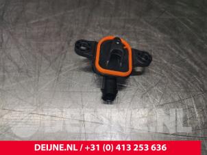 Gebruikte Airbag Sensor Volvo V60 II (ZW) 2.0 D3 16V Prijs € 75,00 Margeregeling aangeboden door van Deijne Onderdelen Uden B.V.