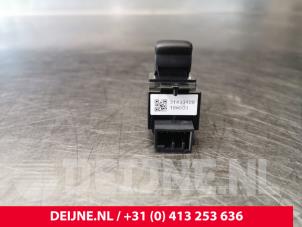 Volvo V60 Electric window switch O106985 photo 2