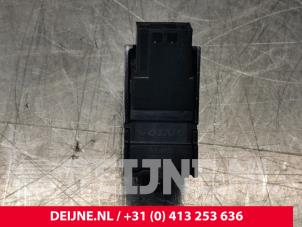 Volvo V60 Electric window switch O106987 photo 3