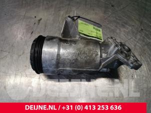 Renault Trafic Ölfiltergehäuse O107064 foto 4