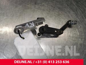 Tesla Model S Xenon height adjustment O107120 photo 3