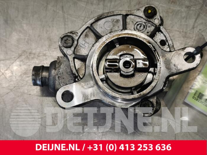 Gebruikte Vacuumpomp (Diesel) Renault Master Prijs € 12,10 Inclusief btw aangeboden door van Deijne Onderdelen Uden B.V.