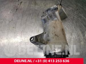 Renault Master Oil filter housing O107184 photo 2