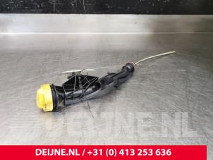 Gebruikte Peilstok Olie Renault Trafic New (FL) 2.0 dCi 16V 90 Prijs € 18,15 Inclusief btw aangeboden door van Deijne Onderdelen Uden B.V.