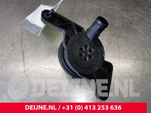 Renault Trafic Öl Füllrohr O107367 foto 2