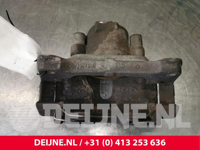 Audi A4 Bremszange rechts vorne O107440