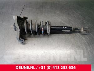 Audi A4 Stoßdämpferstrebe rechts vorne O107443 foto 3