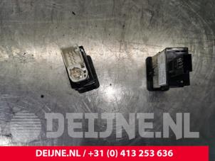 Mercedes Sprinter Multimedia aansluiting O107509 foto 3