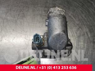 Gebruikte Thermostaathuis Peugeot Boxer (U9) 3.0 HDi 160 Euro 4 Prijs € 24,20 Inclusief btw aangeboden door van Deijne Onderdelen Uden B.V.