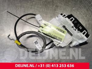 Mercedes Sprinter Deurslot Mechaniek 2Deurs rechts O107775 foto 2