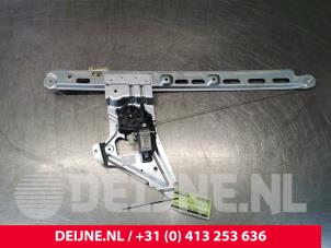 Mercedes Sprinter Ruitmechaniek 2Deurs rechts-voor O107783 foto 3