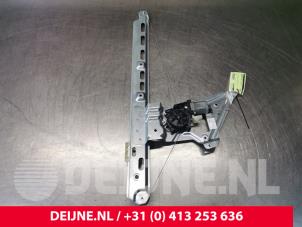 Mercedes Sprinter Ruitmechaniek 2Deurs rechts-voor O107783 foto 4