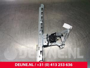 Mercedes Sprinter Ruitmechaniek 2Deurs rechts-voor O107781 foto 4