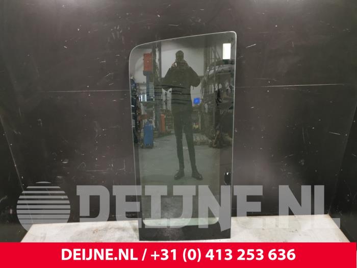 Volkswagen Crafter Zusätzliches Fenster 2-türig links hinten O107870