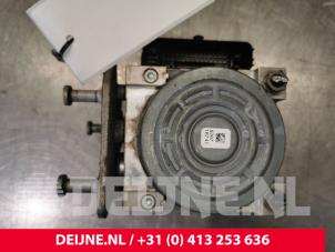 Gebruikte ABS Pomp Mercedes C (W205) C-220 2.2 CDI BlueTEC, C-220 d 16V Prijs € 140,00 Margeregeling aangeboden door van Deijne Onderdelen Uden B.V.