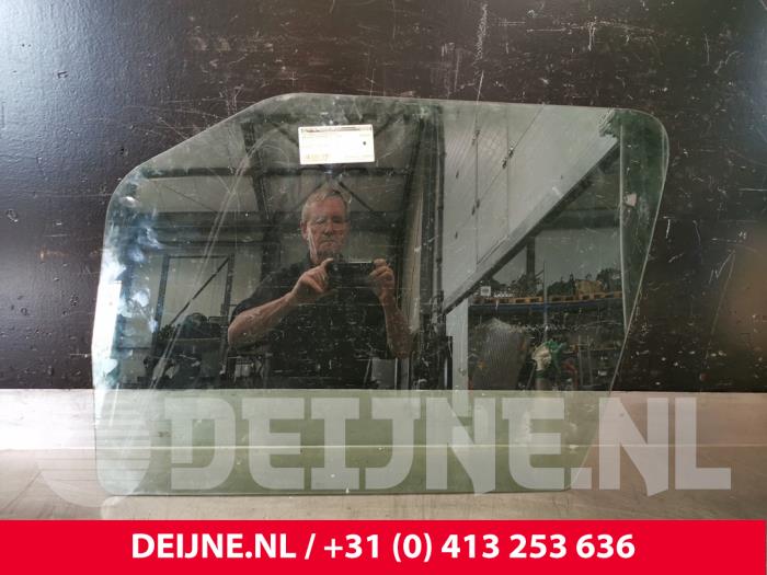 Mercedes Sprinter Türscheibe 2-türig rechts O107961