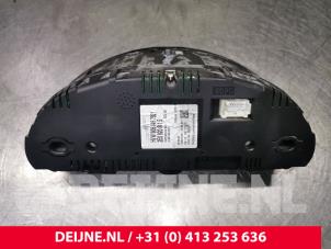 Volkswagen Crafter Odometer KM O108034 photo 3