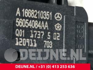 Mercedes ML-Klasse Airbag Sensor O108072 foto 2