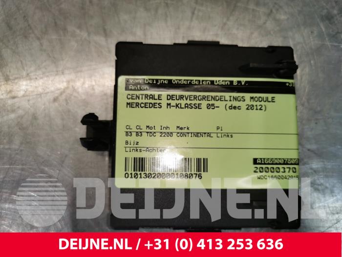 Gebruikte Module Centrale Deurvergrendeling Mercedes ML III (166) 2.1 ML-250 CDI 16V BlueTEC 4-Matic Prijs € 55,00 Margeregeling aangeboden door van Deijne Onderdelen Uden B.V.