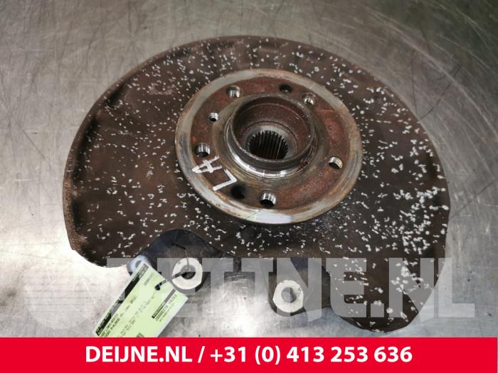 Mercedes ML-Klasse Fusee links-achter O108097