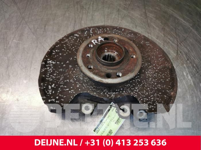 Mercedes ML-Klasse Fusee rechts-achter O108098
